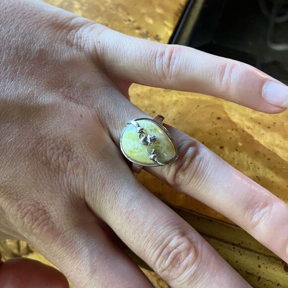 Natural Connemara Marble Sterling Silver Claddagh Ring Size 7 - Picture 4 of 9